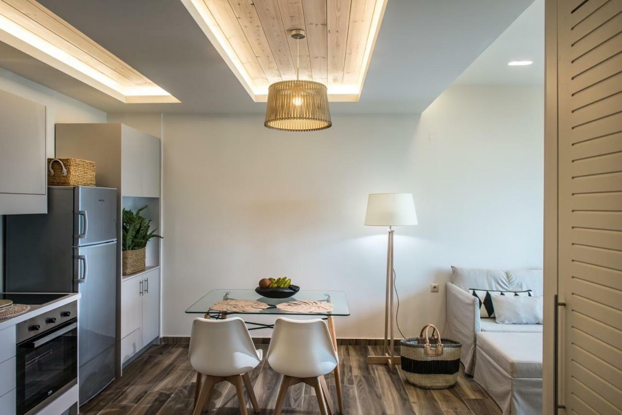 Sonia Center Apartment Hersonissos  Bagian luar foto